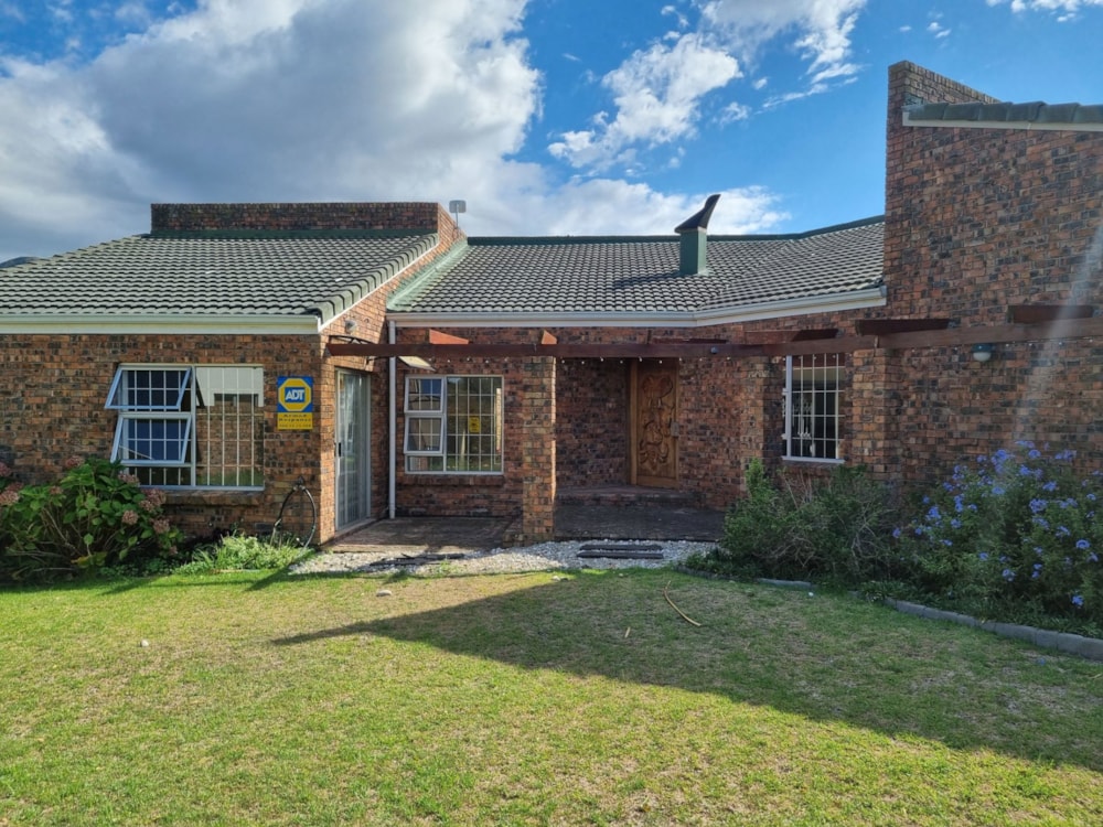 House let in Sandbaai - ONL1695906 House let in Sandbaai - ONL1695906