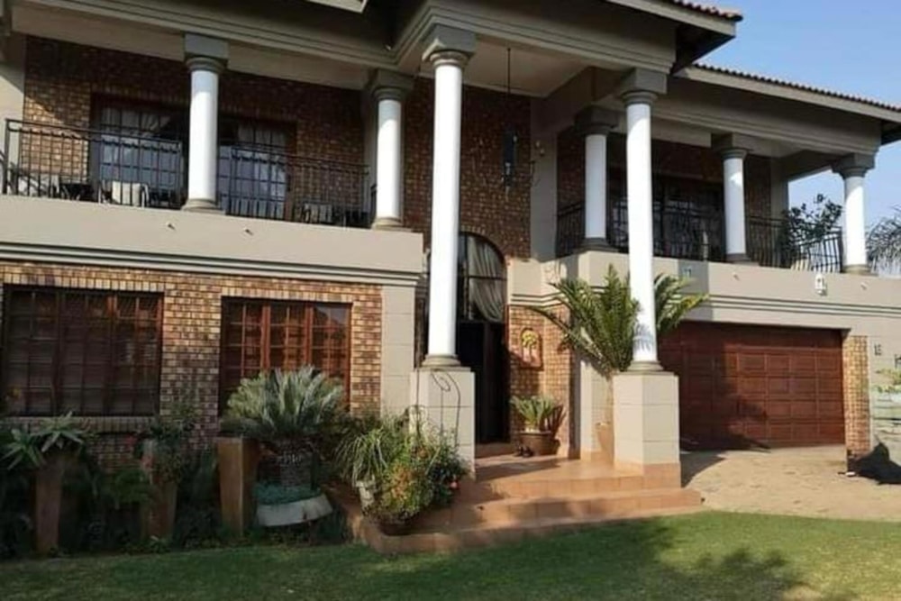 House for sale in Roberts Estate - 1MD1693595