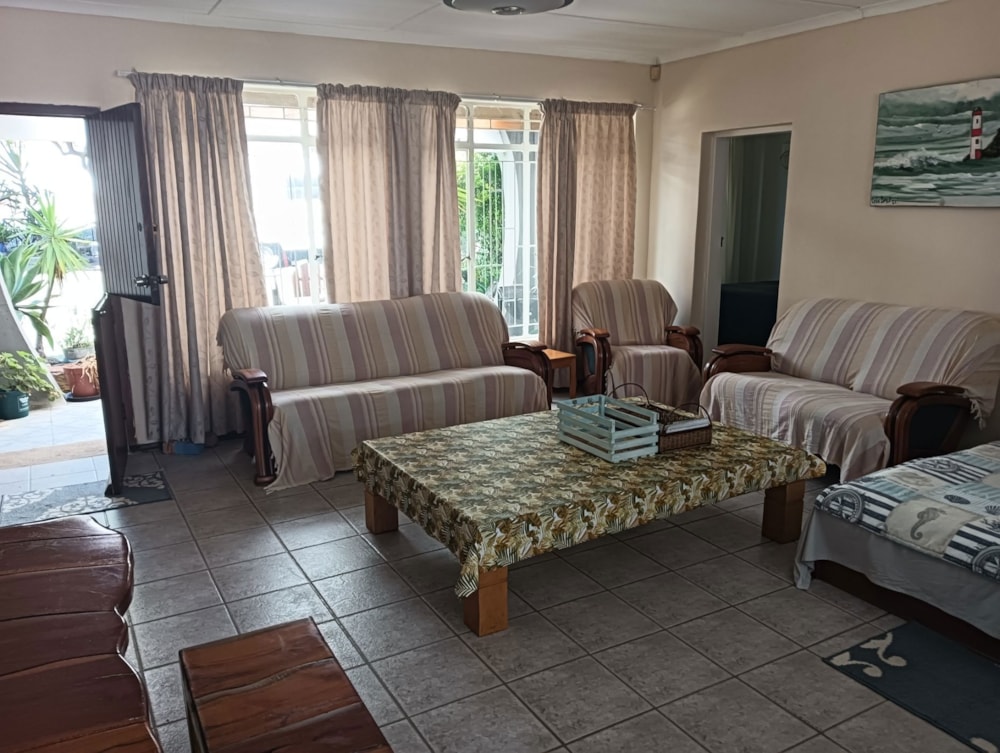 House for sale in Paradise Beach, Jeffreys Bay - 1JF1694079