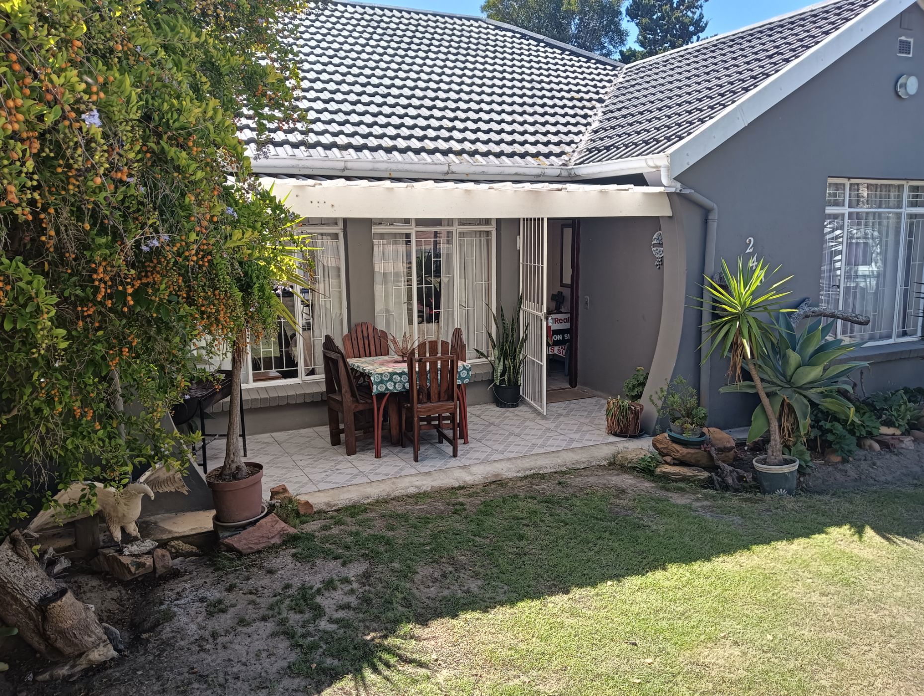 House for sale in Paradise Beach, Jeffreys Bay - 1JF1694079