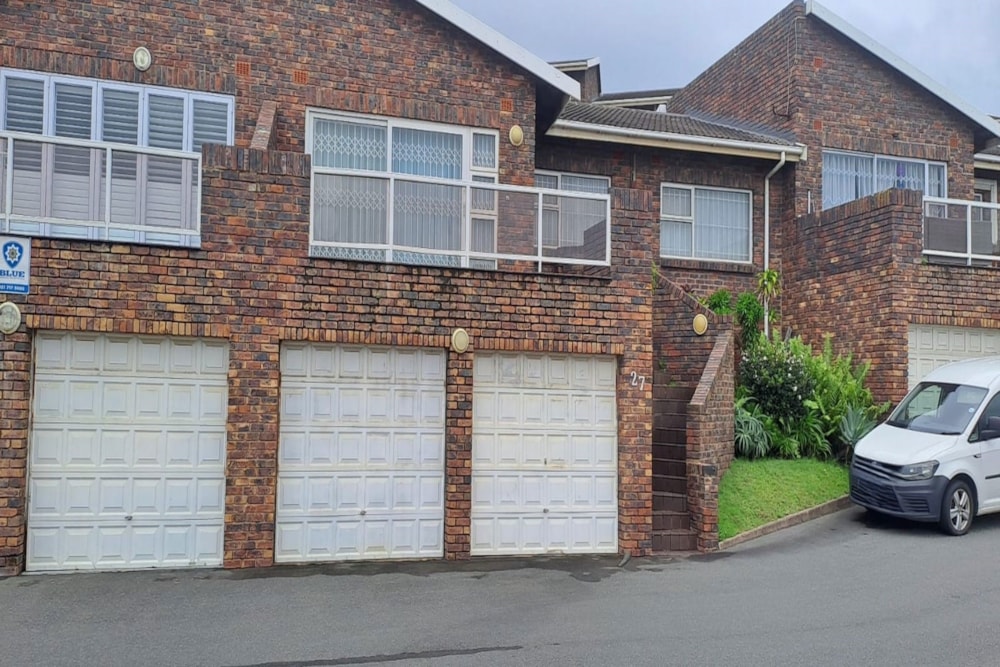 Townhouse for sale in Athlone Park - 1WB1694472