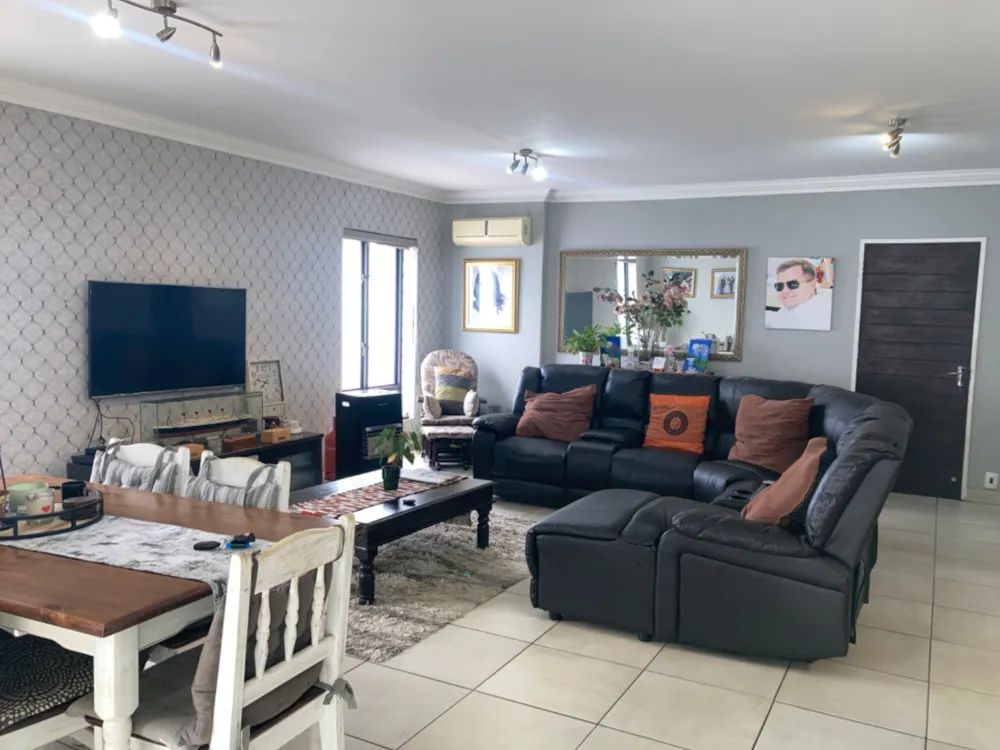 Double-storey cluster for sale in Norton Home Estate - EN1695646 Double-storey cluster for sale in Norton Home Estate - EN1695646