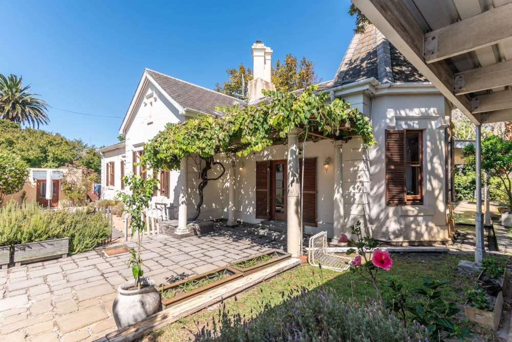 House sold in Claremont, Cape Town - KW1693221 House sold in Claremont, Cape Town - KW1693221