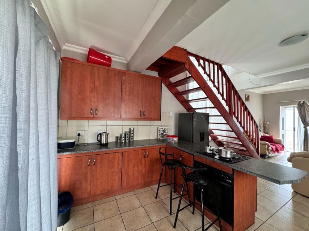 Townhouse for sale in Bendor Park - 1PS1694620 Townhouse for sale in Bendor Park - 1PS1694620