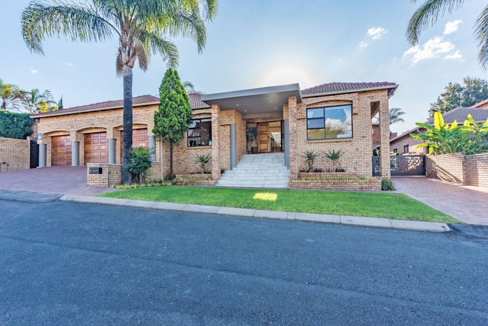 House for sale in Chancliff Ridge - 1KR1693029