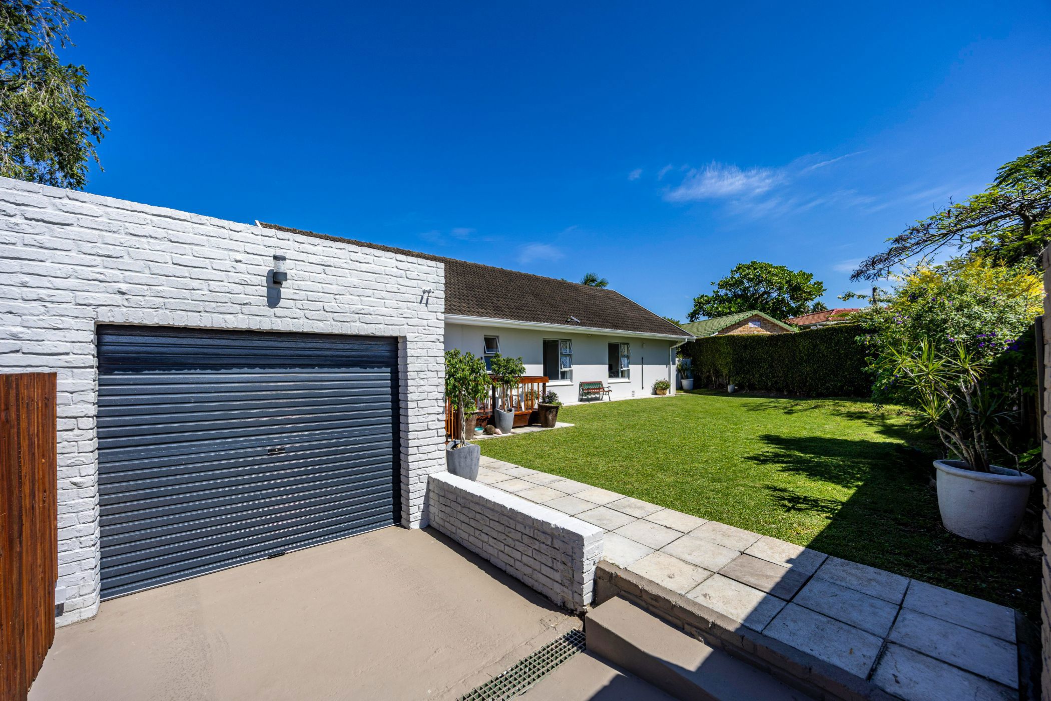 House sold in Beacon Bay - 1EZ1695446