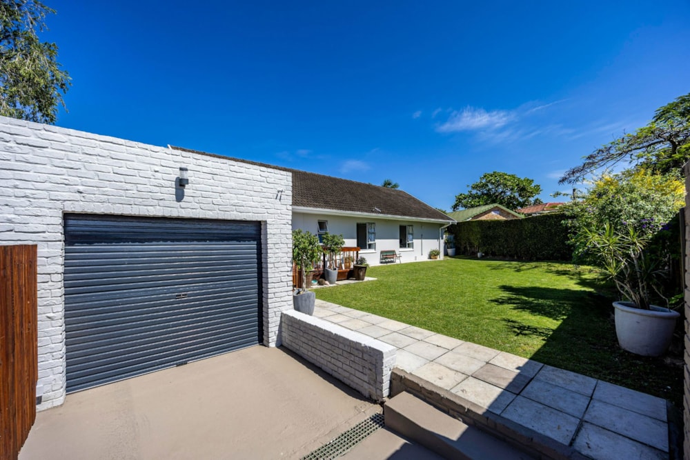 House sold in Beacon Bay - 1EZ1695446 House sold in Beacon Bay - 1EZ1695446