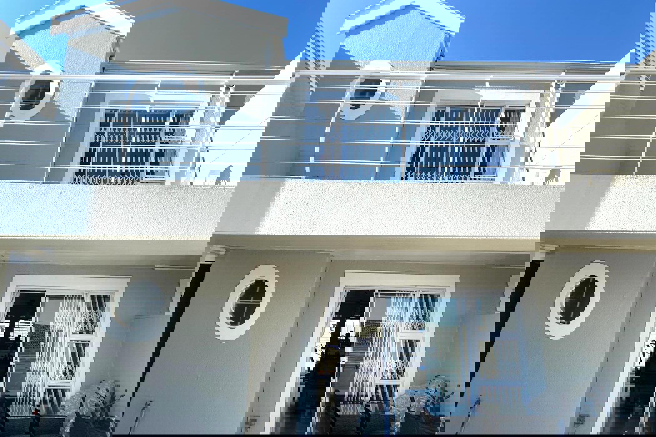 Townhouse to rent in Big Bay - 1TV1688364