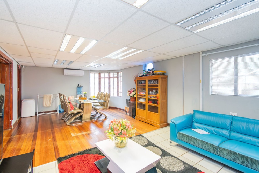 Commercial office for sale in Westdene, Bloemfontein - 1BX1696014 Commercial office for sale in Westdene, Bloemfontein - 1BX1696014