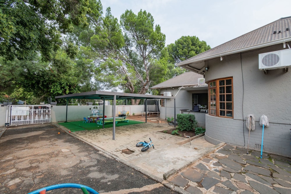 Commercial office for sale in Westdene, Bloemfontein - 1BX1696014 Commercial office for sale in Westdene, Bloemfontein - 1BX1696014