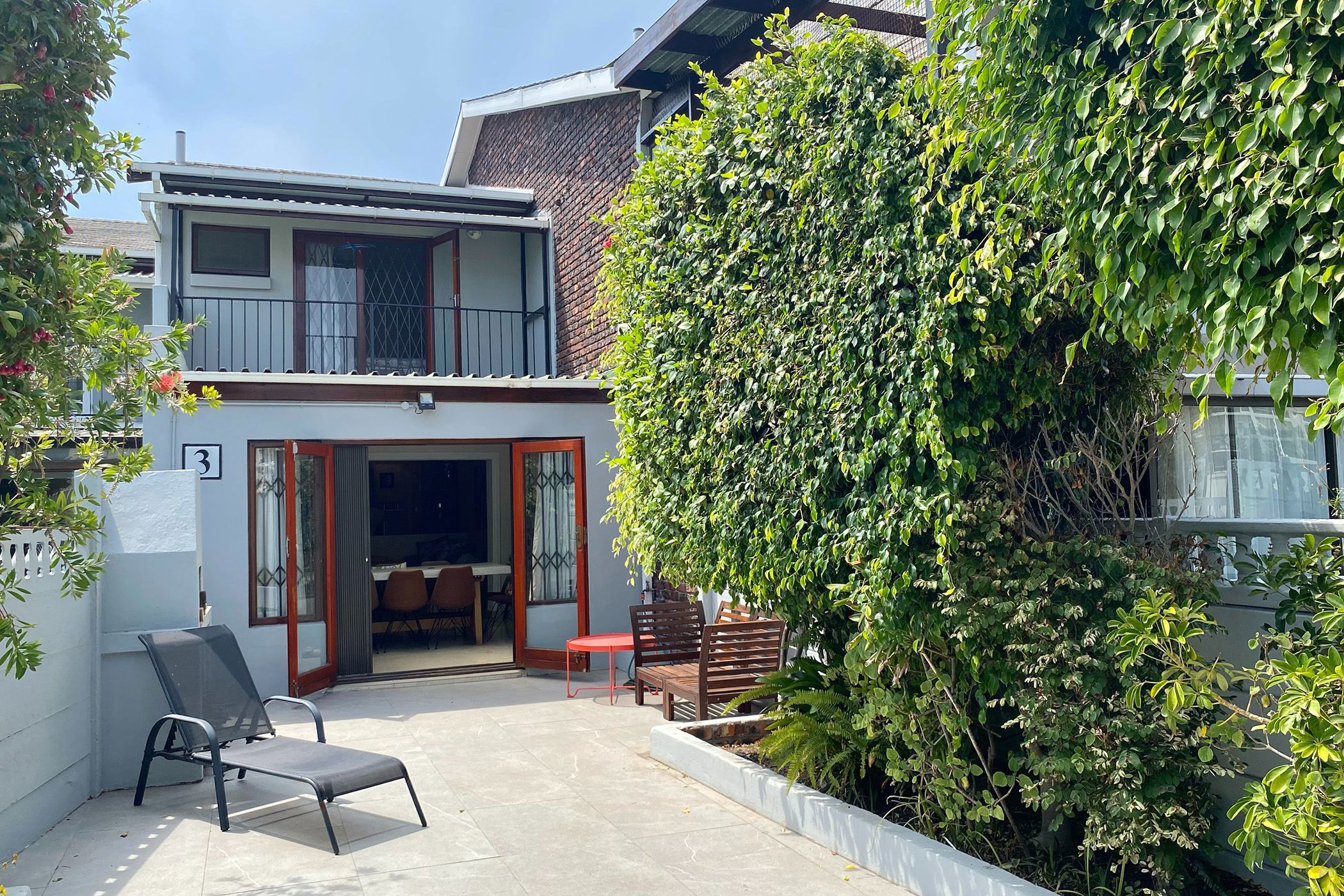 Townhouse sold in Bloubergrant - 1TV1693127