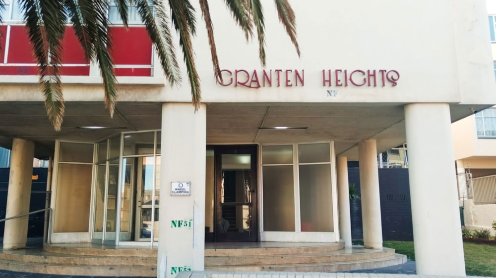 Apartment for sale in Humewood - 1PLZ1695015