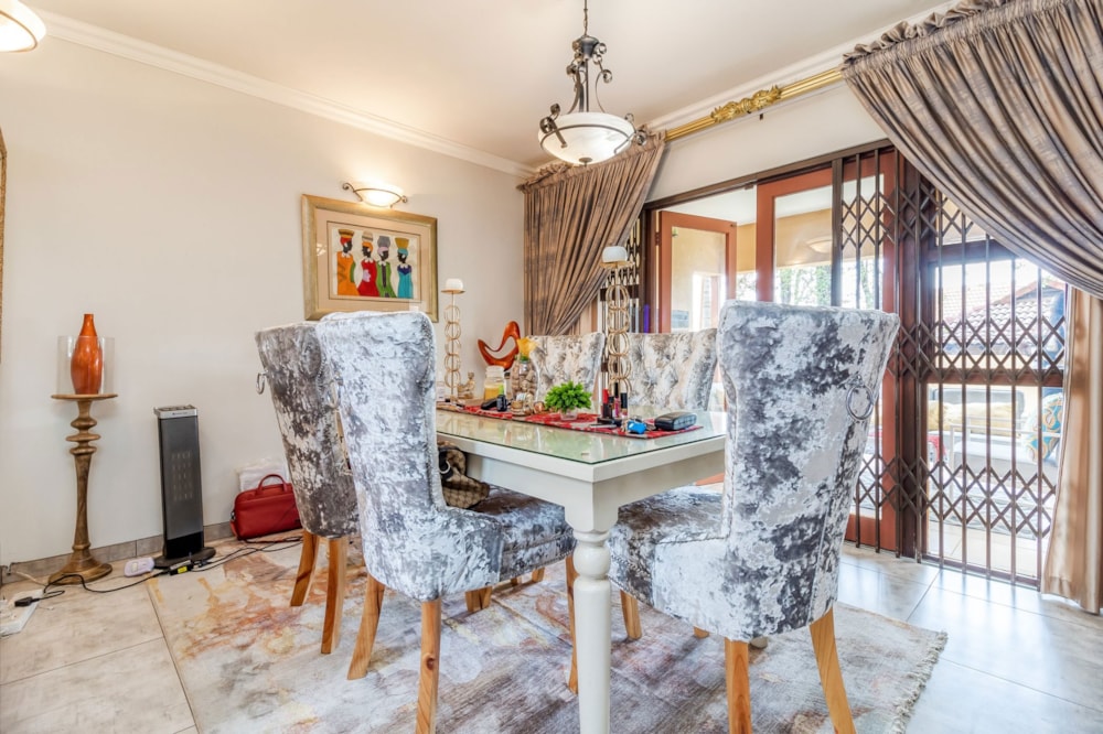 Double-storey cluster for sale in North Riding - FW1694241