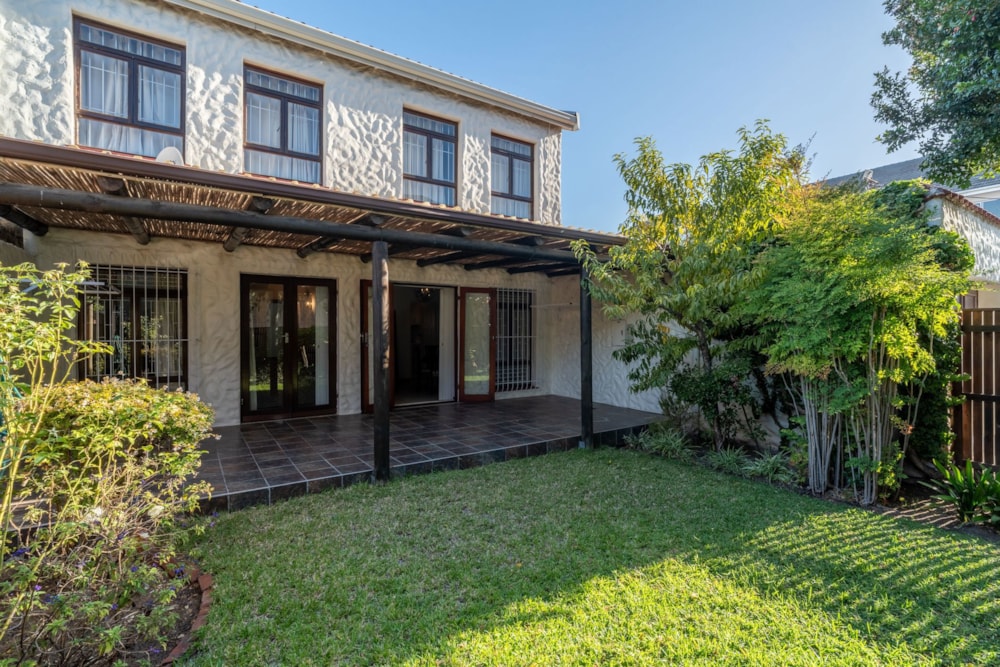 Townhouse sold in Kenilworth Upper - KW1696557 Townhouse sold in Kenilworth Upper - KW1696557