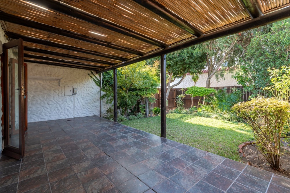 Townhouse sold in Kenilworth Upper - KW1696557 Townhouse sold in Kenilworth Upper - KW1696557