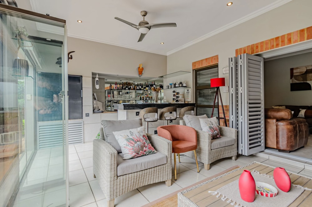 House for sale in Baileys Muckleneuk - PT1693738 House for sale in Baileys Muckleneuk - PT1693738