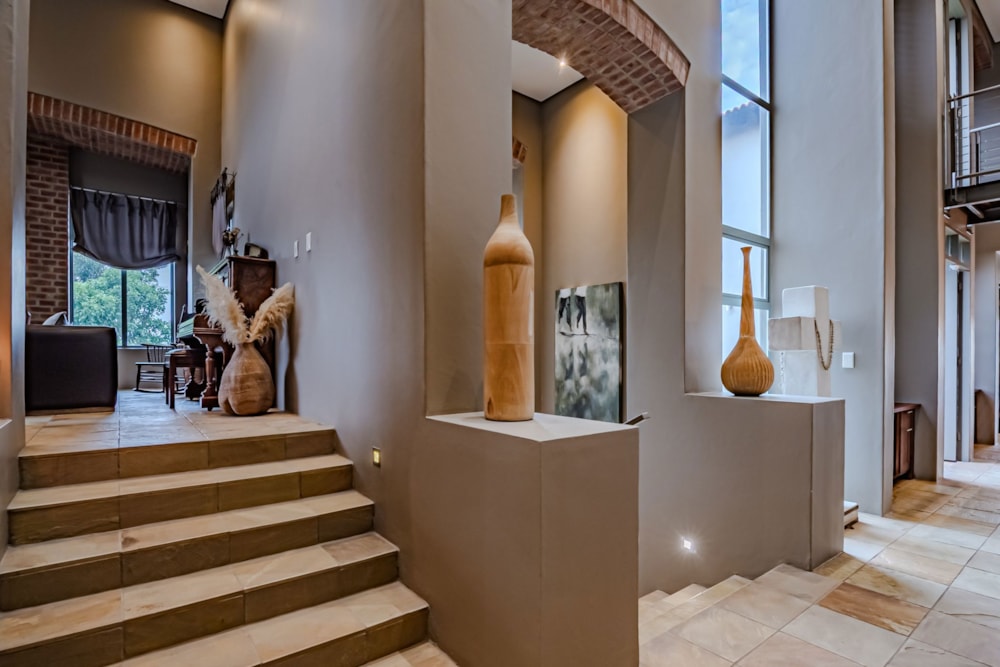 House sold in Country Lane Estate - CN1626317