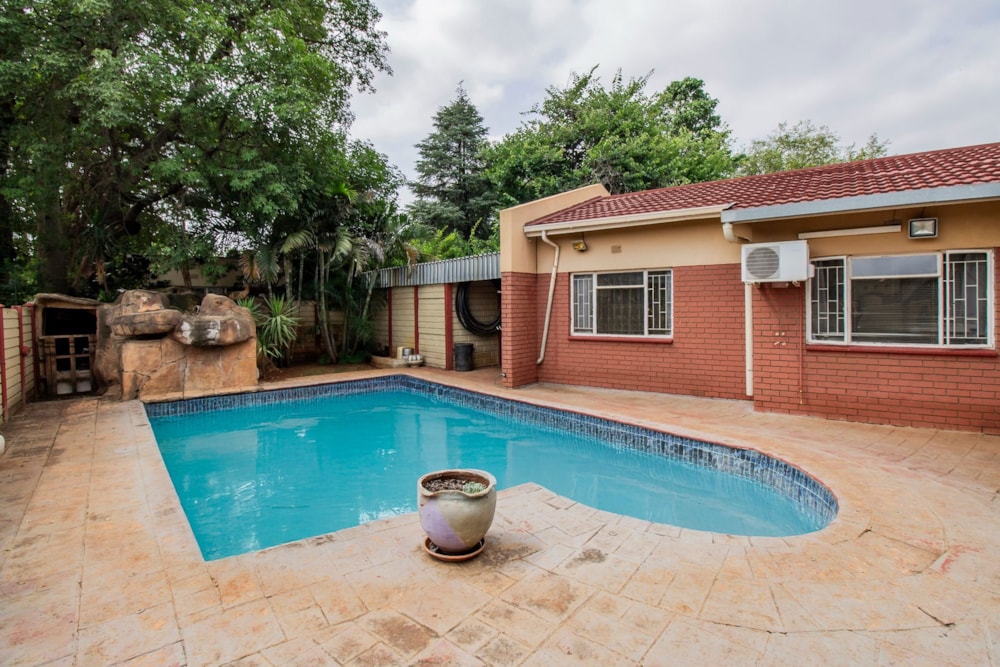 House for sale in Mooinooi - 1HR1695534