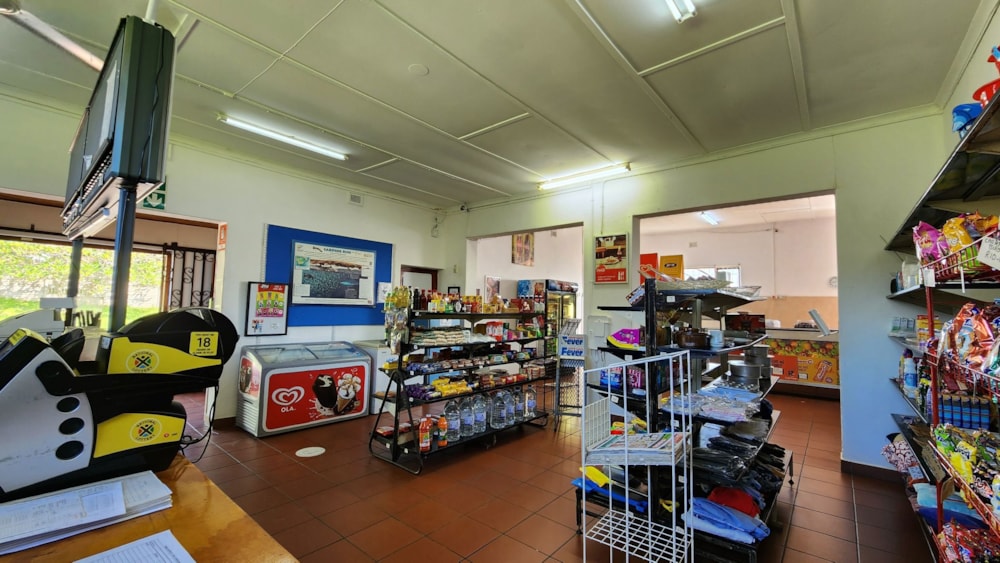 Commercial retail property for sale in Pumula - 1UW1364659