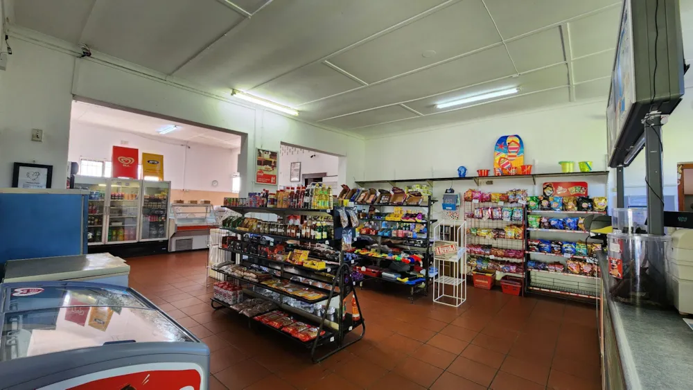 Commercial retail property for sale in Pumula - 1UW1364659 Commercial retail property for sale in Pumula - 1UW1364659