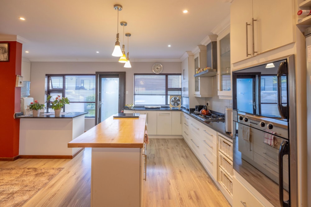 House for sale in Emerald Heights - 1PF1695985