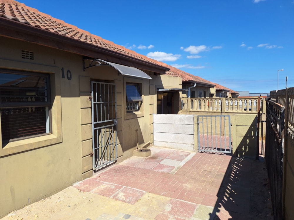 House for sale in Hillcrest Heights, Blue Downs - 1KV1699418