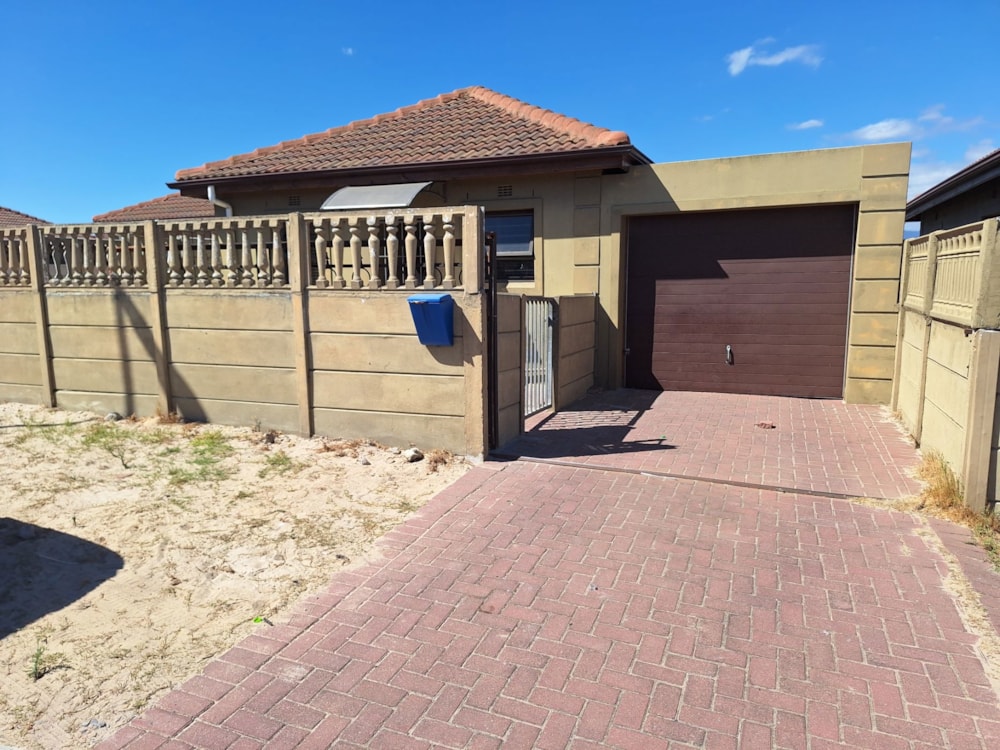 House for sale in Hillcrest Heights, Blue Downs - 1KV1699418