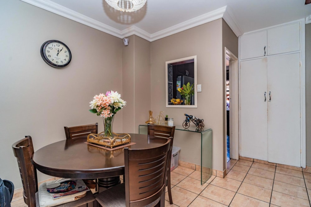 Apartment for sale in Pinetown - 1WP1694165 Apartment for sale in Pinetown - 1WP1694165