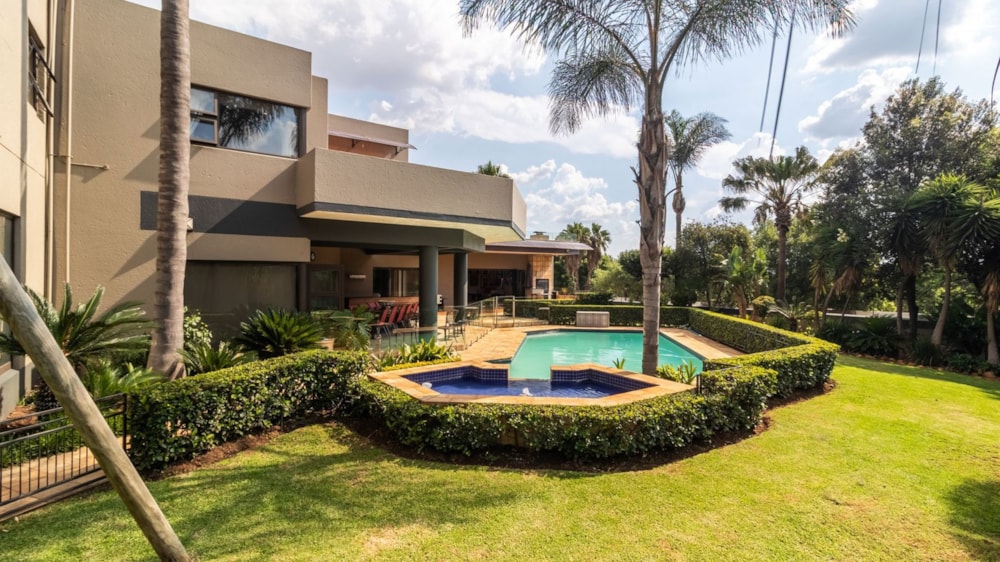 Multi-storey house for sale in Bedfordview - BED1696173 Multi-storey house for sale in Bedfordview - BED1696173