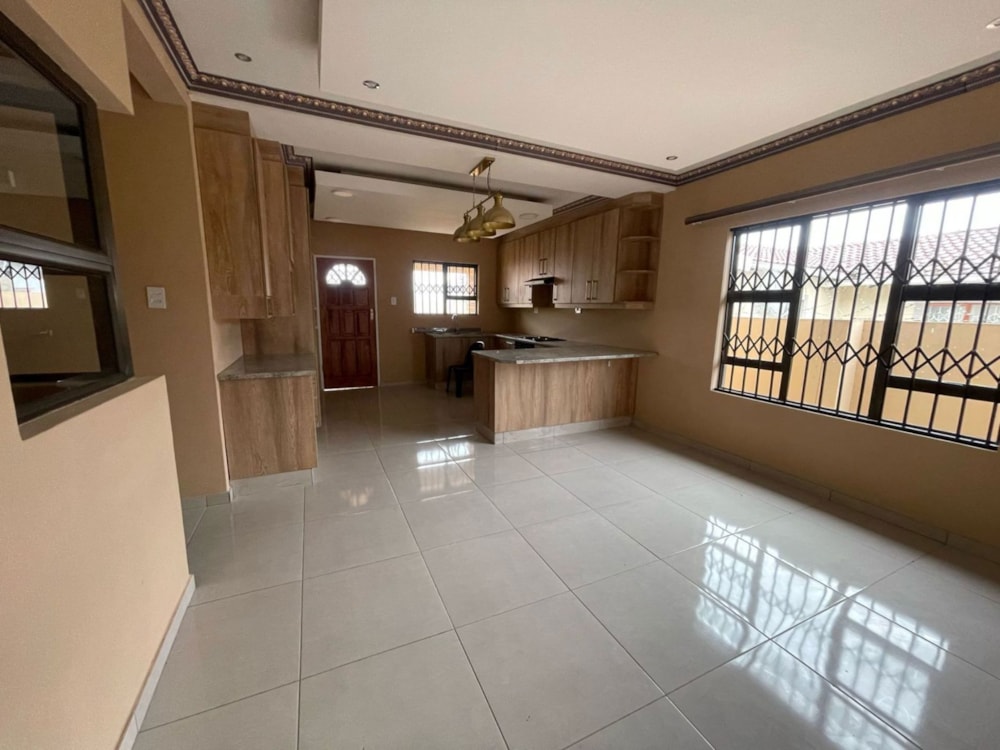 House let in Mthatha Central - 1MH1693505 House let in Mthatha Central - 1MH1693505