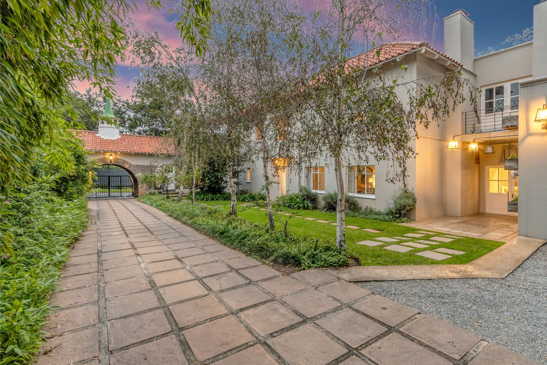 Double-storey house for sale in Oaklands, Johannesburg - HP1458177