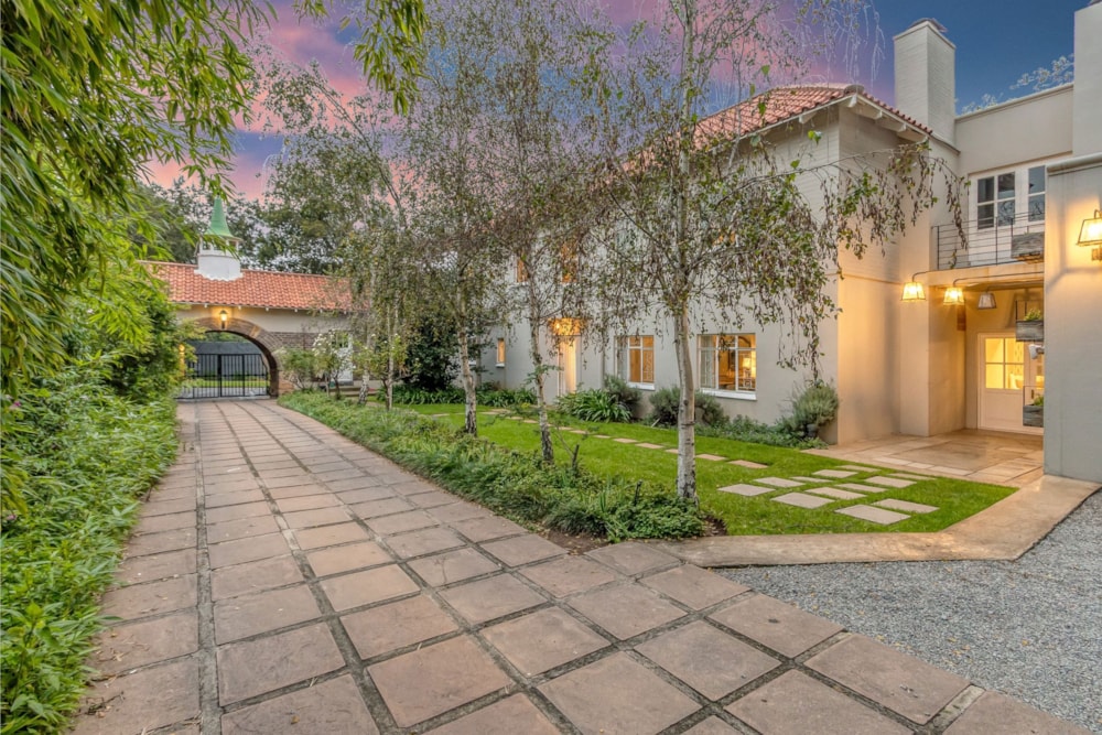 Double-storey house for sale in Oaklands, Johannesburg - HP1458177