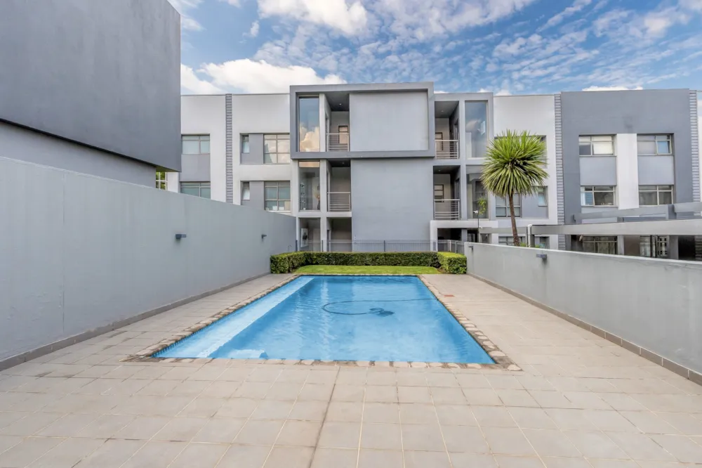 Garden apartment for sale in Oaklands, Johannesburg - HP1694031 Garden apartment for sale in Oaklands, Johannesburg - HP1694031