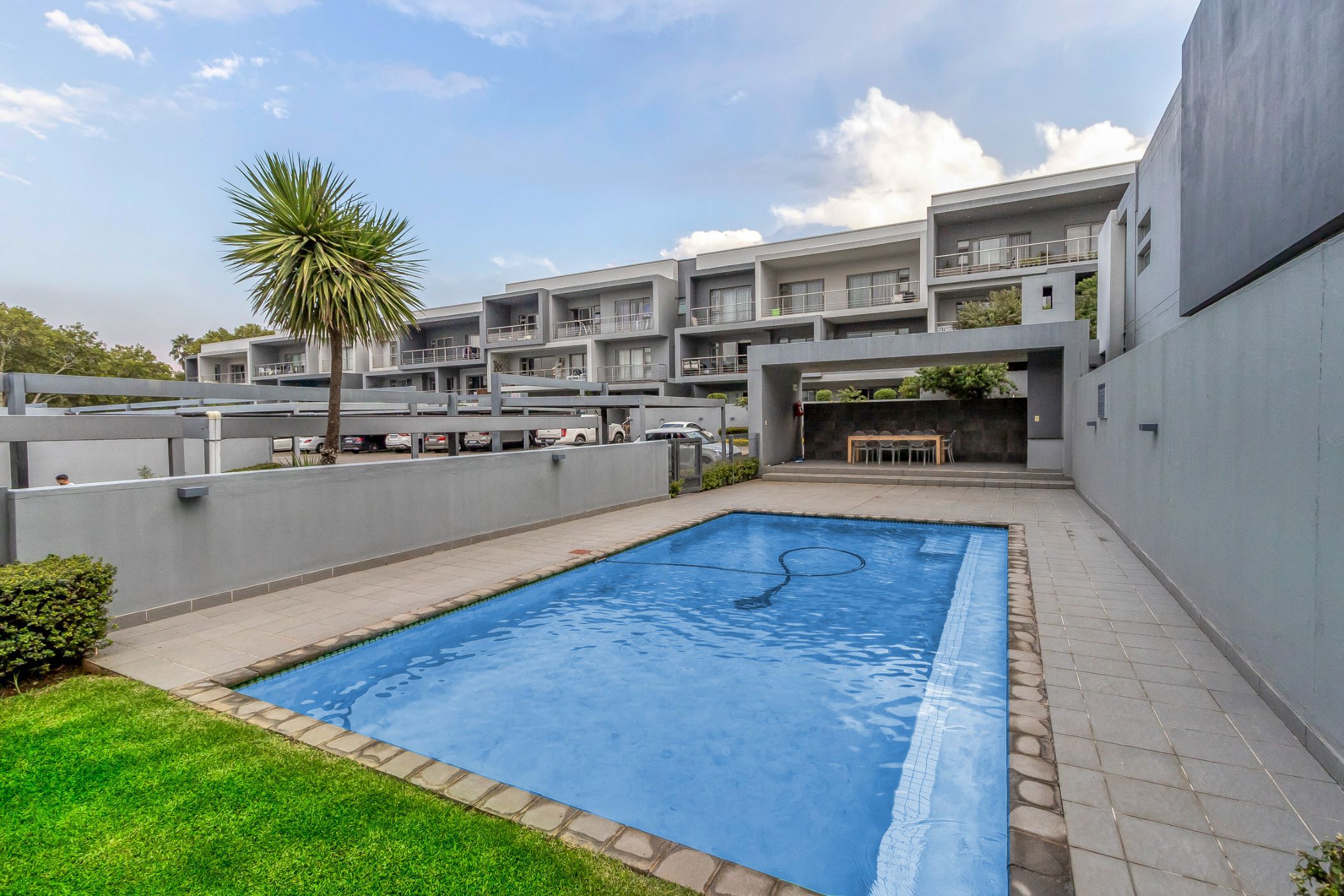 Garden apartment for sale in Oaklands, Johannesburg - HP1694031