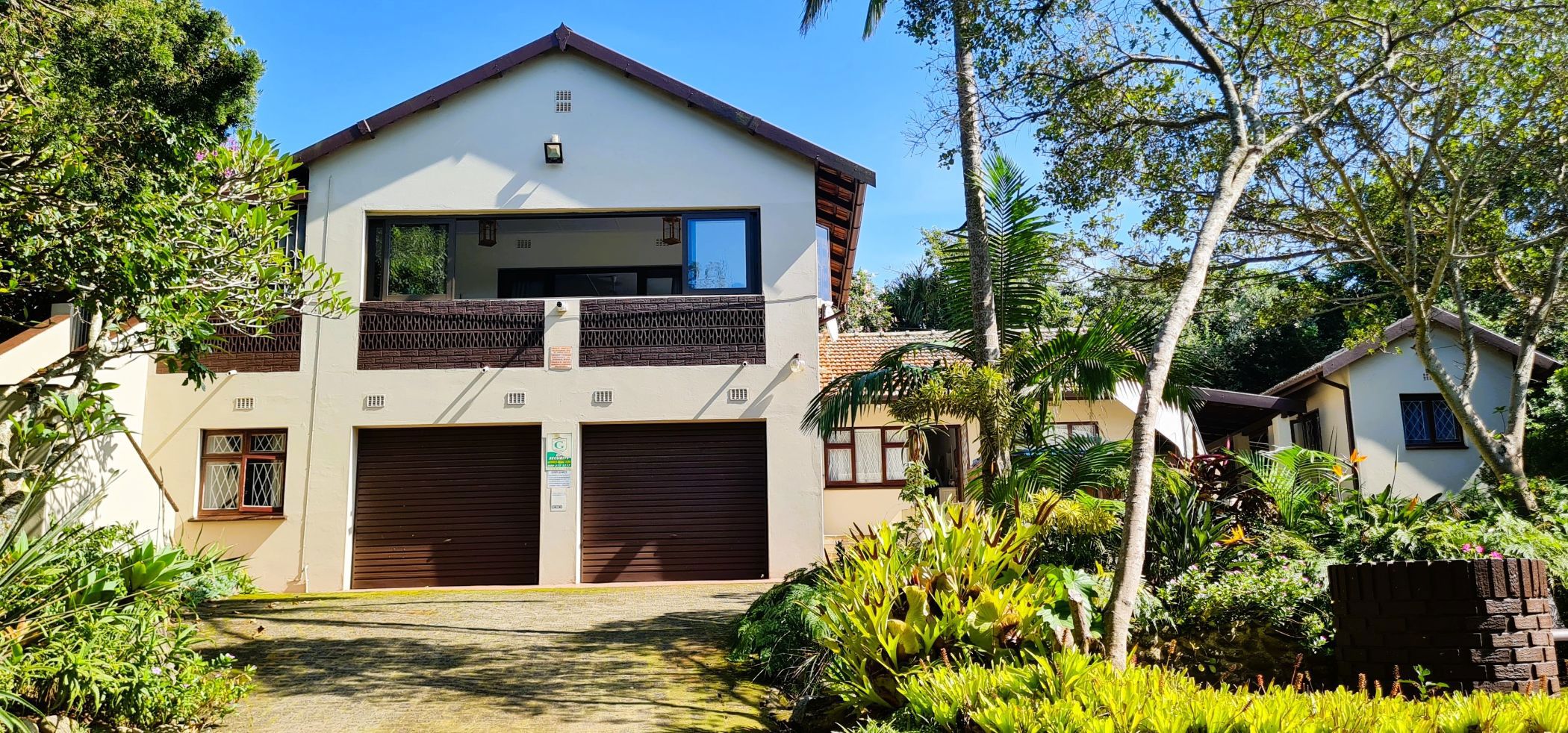 Multi-storey house for sale in Glenmore Beach - 1PD1695988