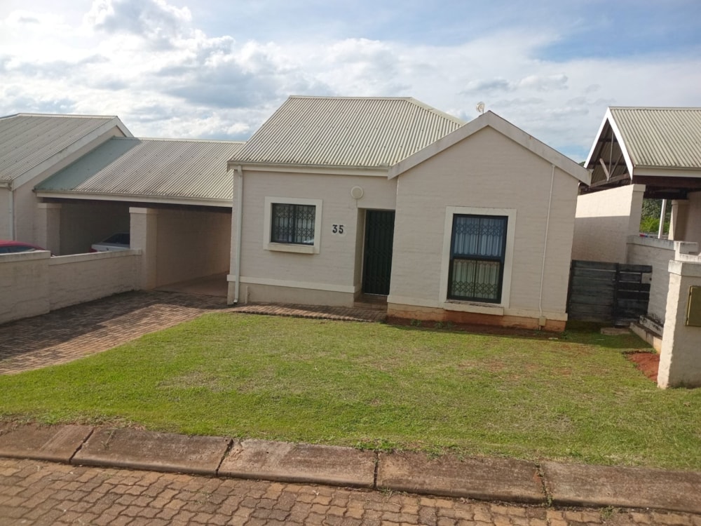 Townhouse for sale in White River - 1WR1714450