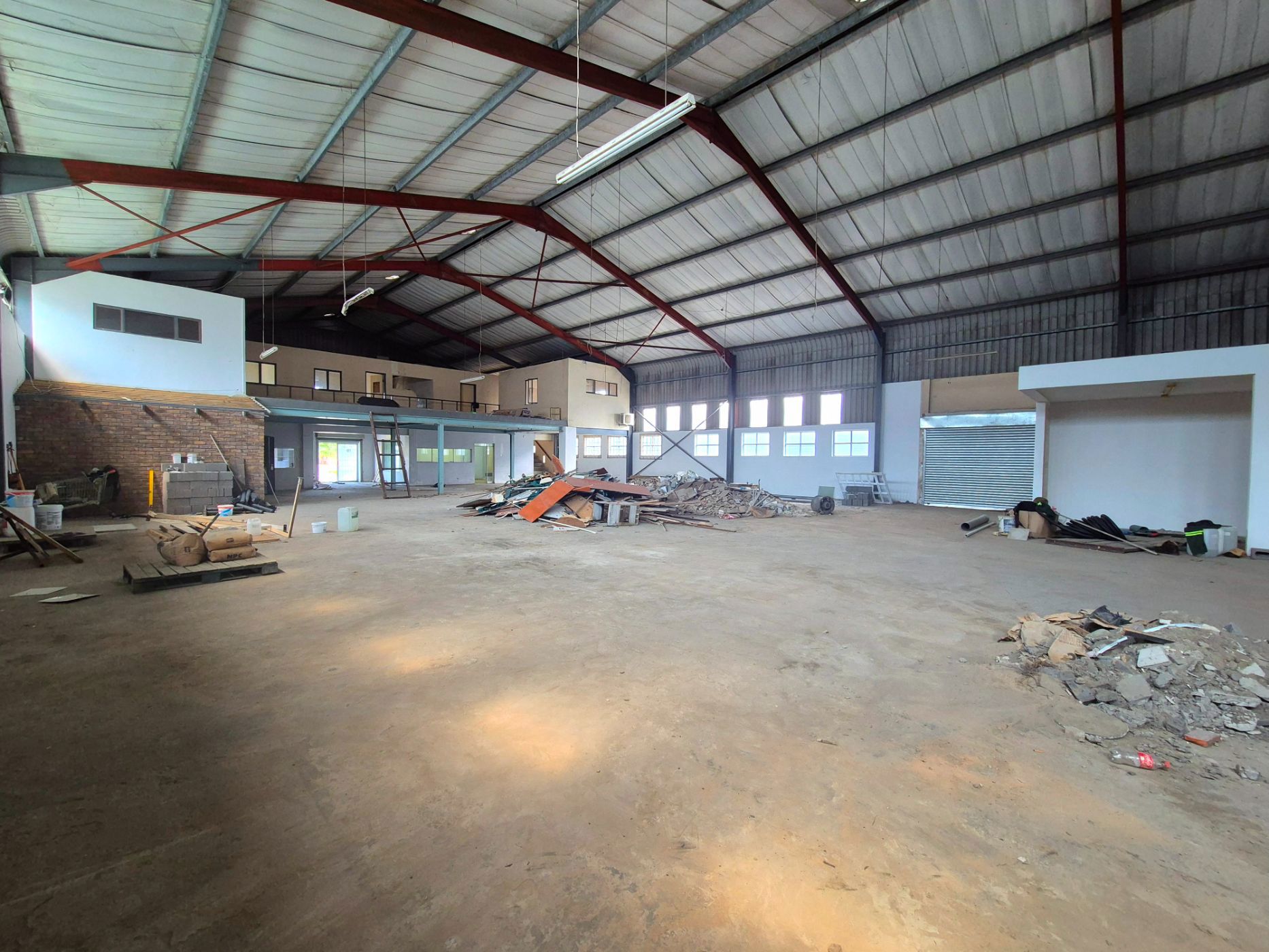 Commercial industrial property to rent in Alton - 1RY1696273