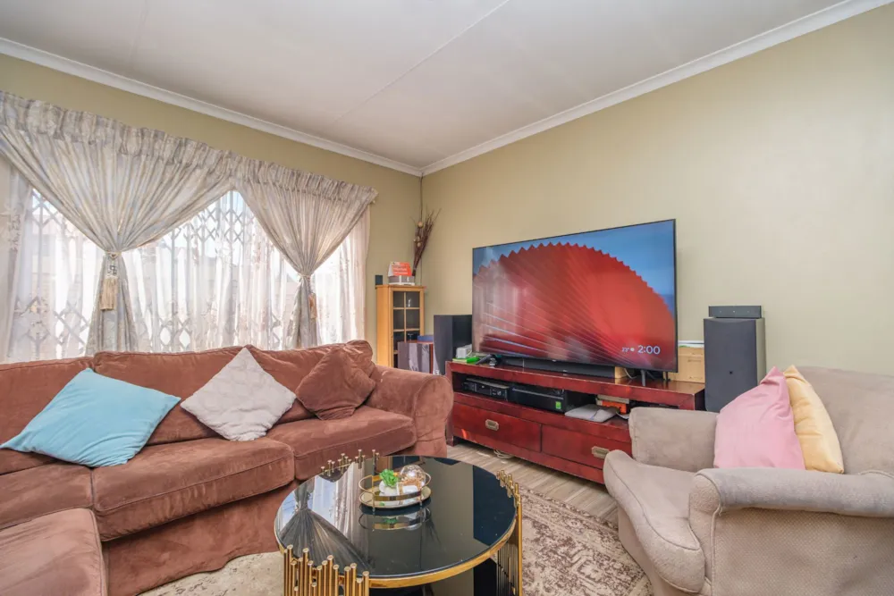 Townhouse for sale in Witpoortjie - RAN1698422