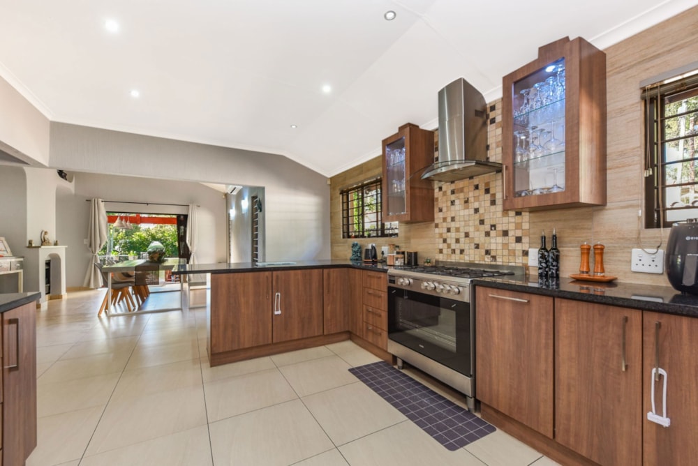 House sold in Sunninghill - FW1698928 House sold in Sunninghill - FW1698928