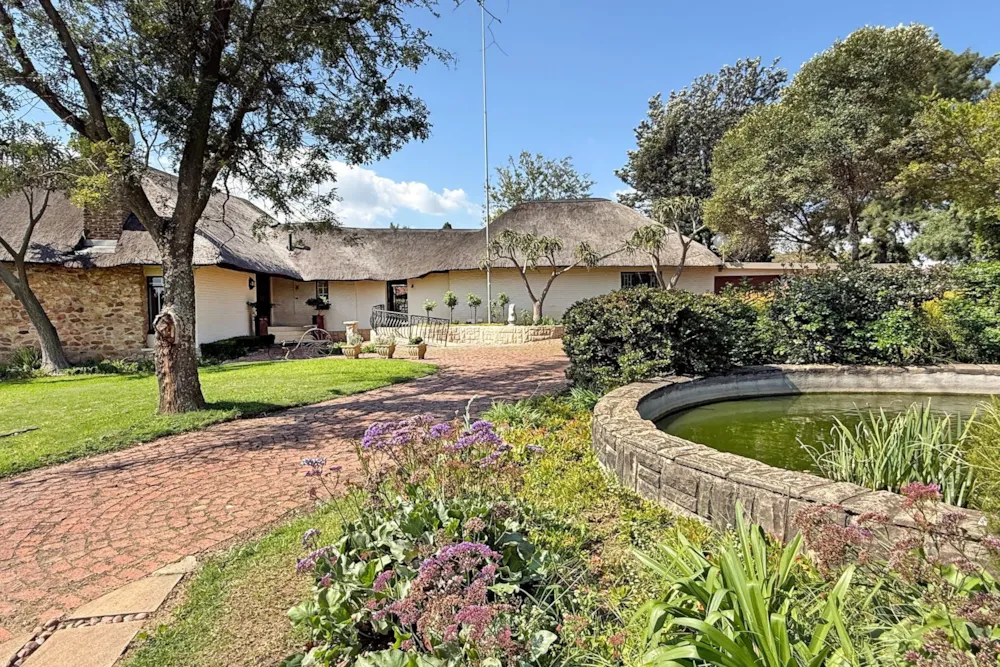 Single-storey house for sale in Blue Hills - MR1697557