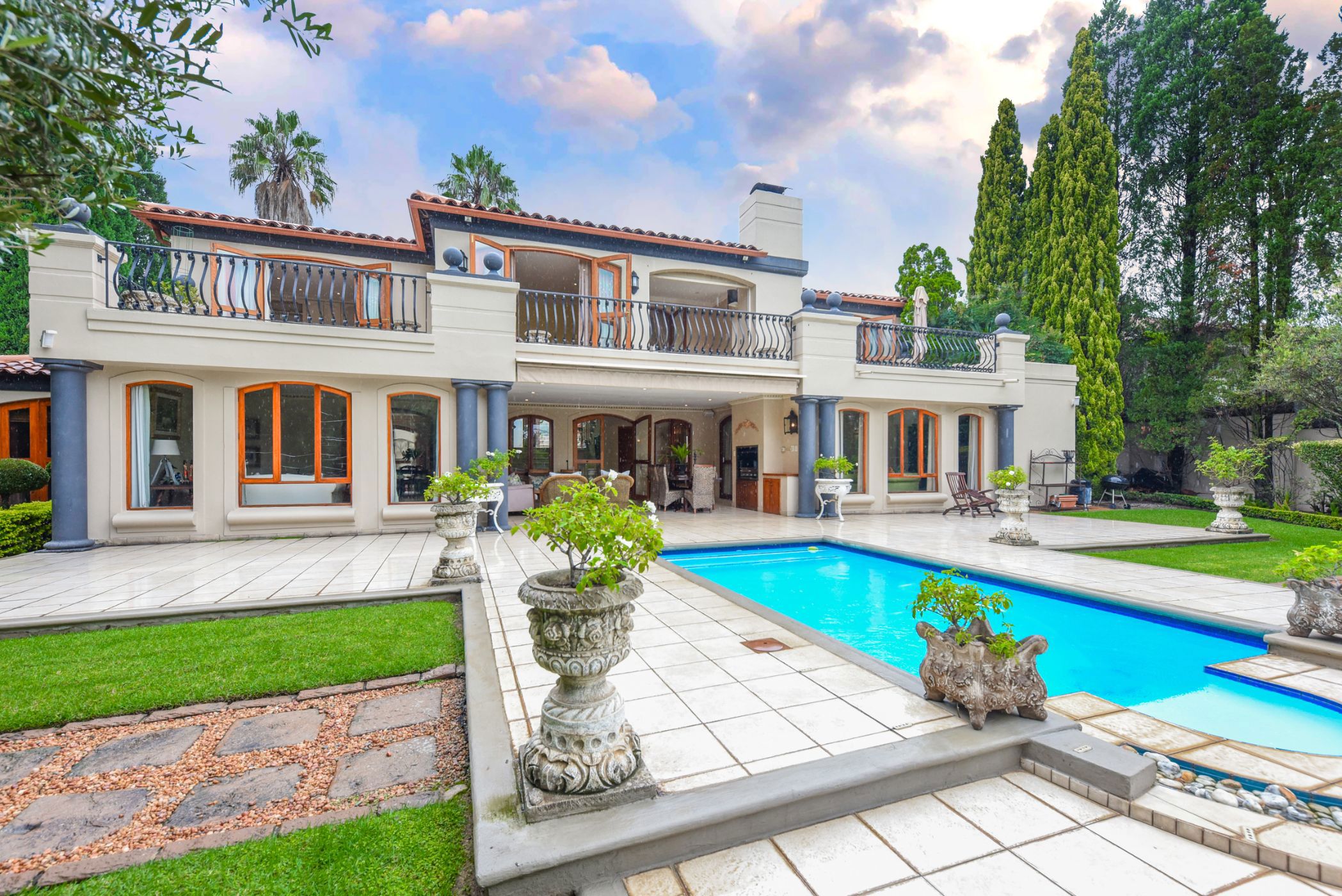 Cluster sold in Bryanston - HP1696028