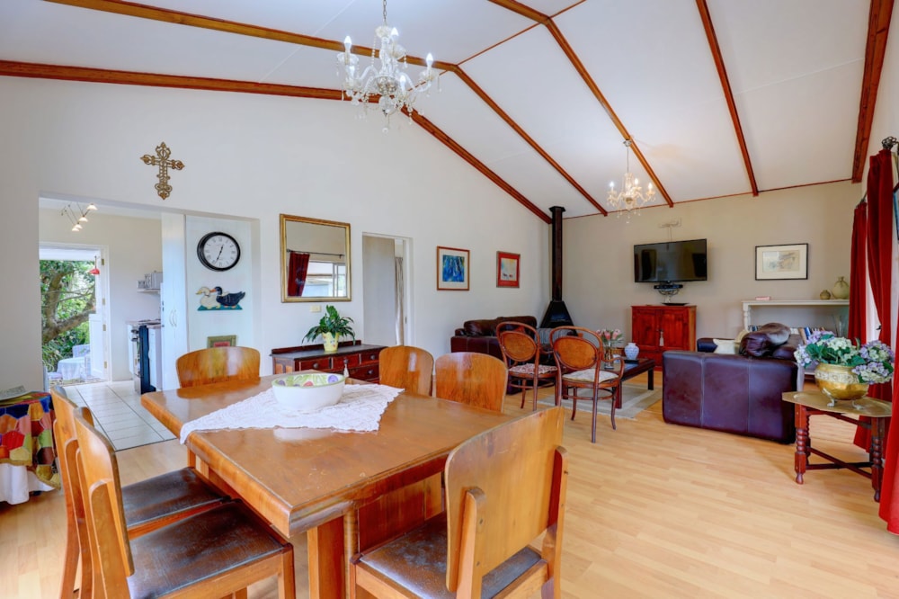 Garden cottage let in Bodorp - GEO1696799 Garden cottage let in Bodorp - GEO1696799