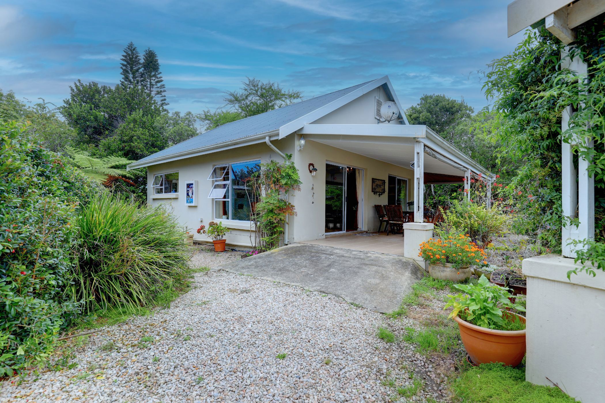 Garden cottage let in Bodorp - GEO1696799