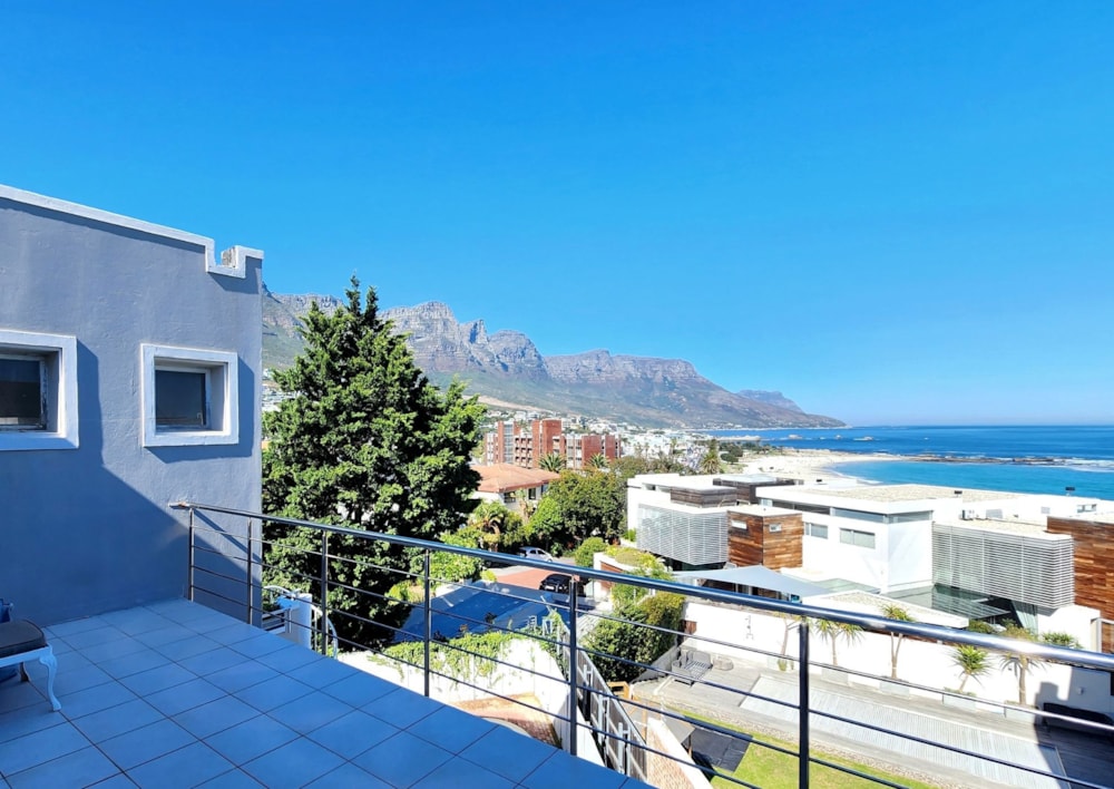 House sold in Camps Bay - AS1696938 House sold in Camps Bay - AS1696938