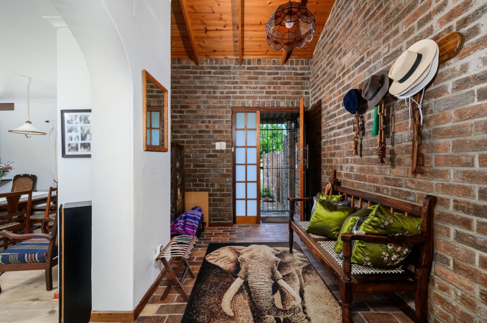 House sold in Sherwood, Port Elizabeth, Gqeberha - 1PLZ1697602 House sold in Sherwood, Port Elizabeth, Gqeberha - 1PLZ1697602