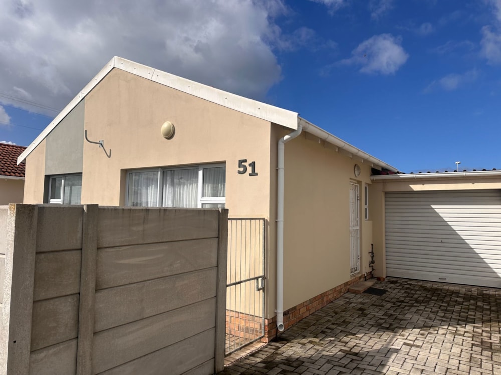 Apartment for sale in Sherwood, Port Elizabeth, Gqeberha - 1PLZ1697398 Apartment for sale in Sherwood, Port Elizabeth, Gqeberha - 1PLZ1697398