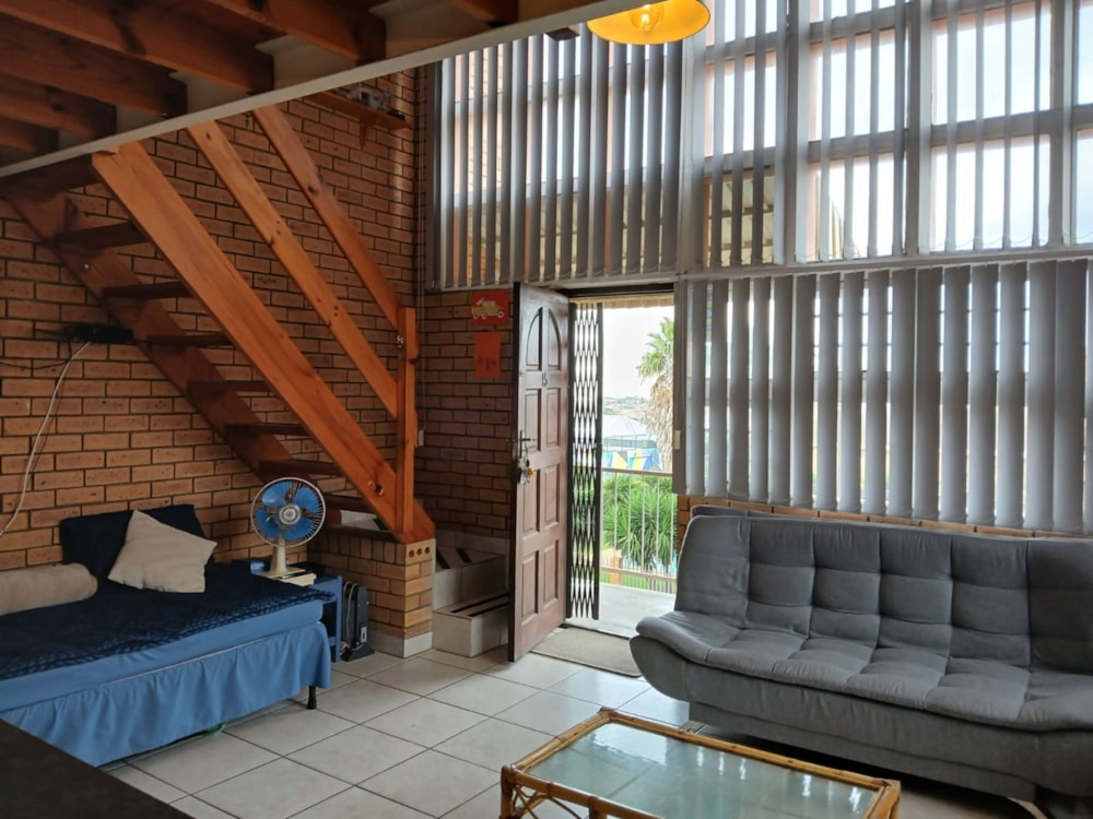 Apartment sold in Bluewater Bay, Port Elizabeth, Gqeberha - 1PLZ1696659 Apartment sold in Bluewater Bay, Port Elizabeth, Gqeberha - 1PLZ1696659