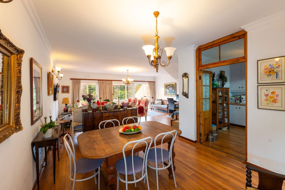 Townhouse for sale in Worlds View, Somerset West - SW1698178