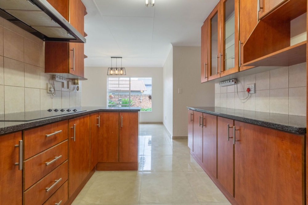 House sold in Ravenswood - BOK1697089 House sold in Ravenswood - BOK1697089