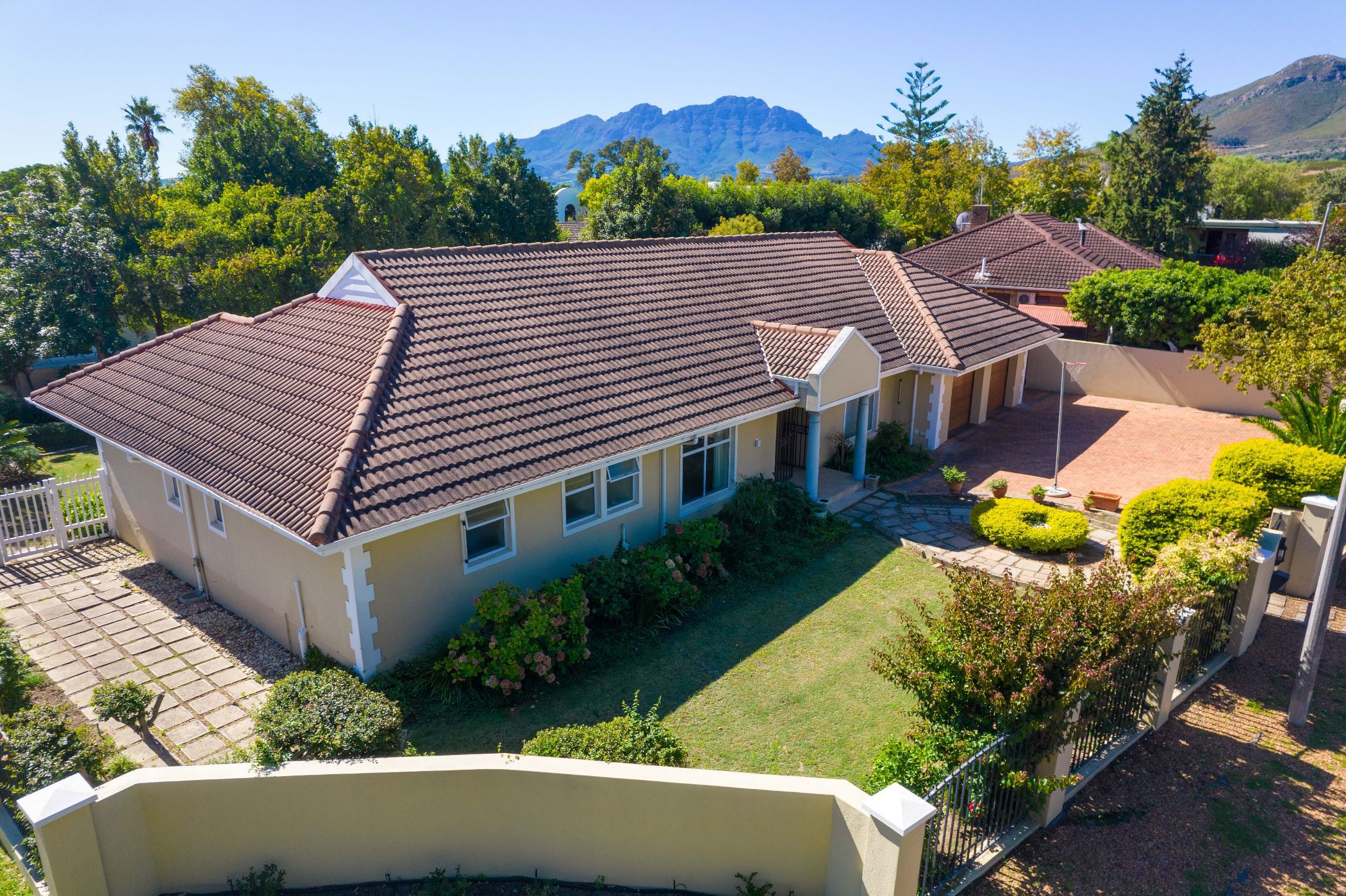 House sold in Paradyskloof - ST1698477